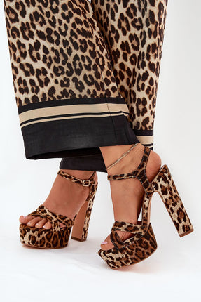 Heel sandals model 210804 Step in style