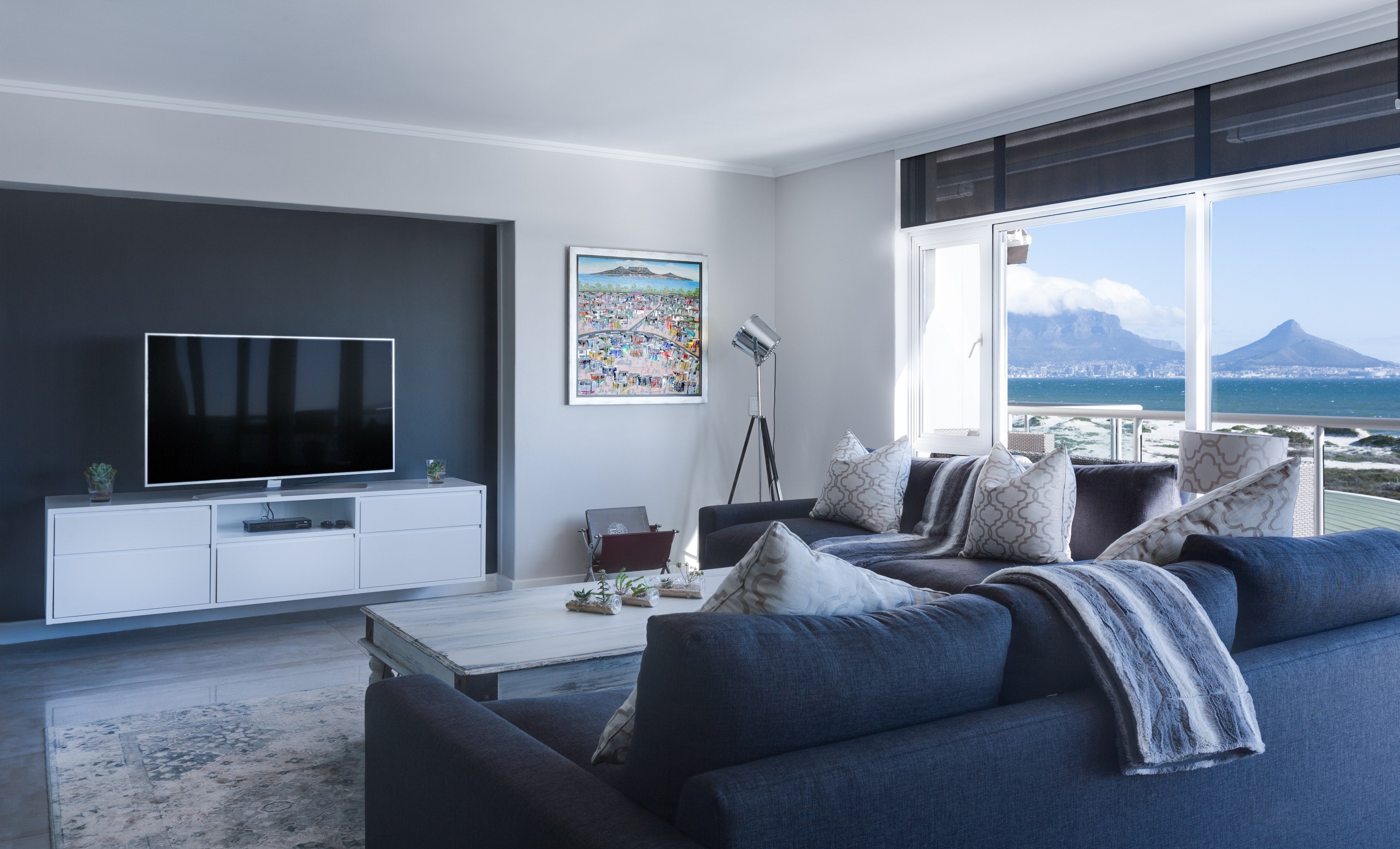 Innovative Ideas for A Fresh Home Décor; Helpful in Bringing The Outside View In