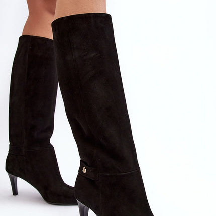 Heel boots Step in style