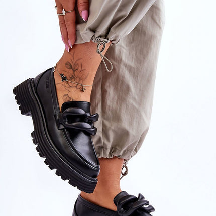 Mocassin Step in style