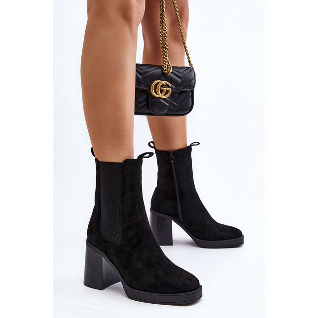 Heel boots Step in style