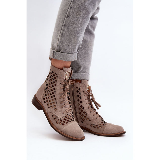 Boots Step in style