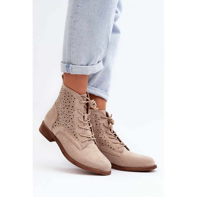 Boots Step in style