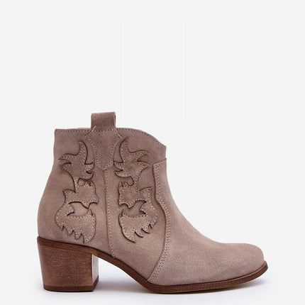 Heel boots Step in style