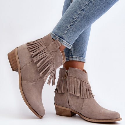 Heel boots Step in style