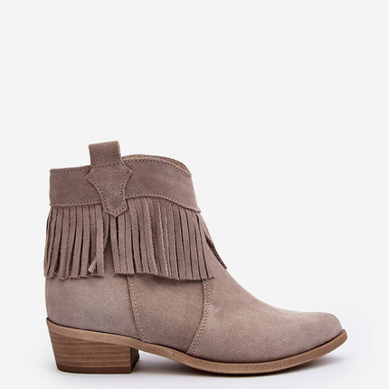 Heel boots Step in style