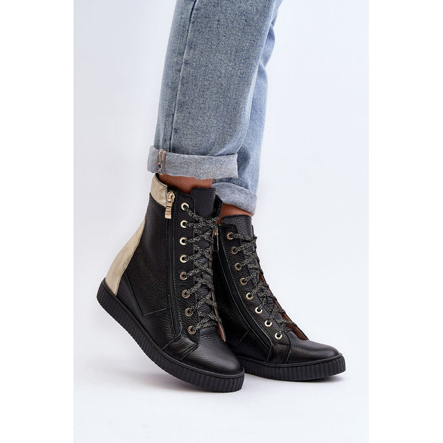 Wedge heel sneakers Step in style