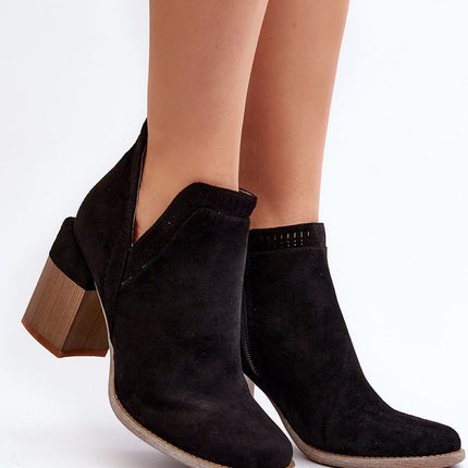 Heel boots Step in style