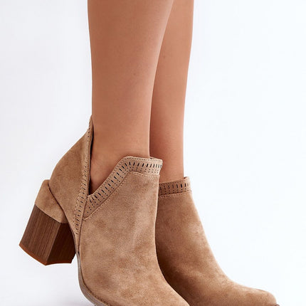 Heel boots Step in style