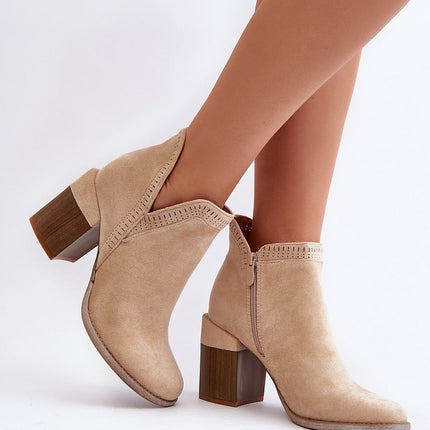 Heel boots Step in style