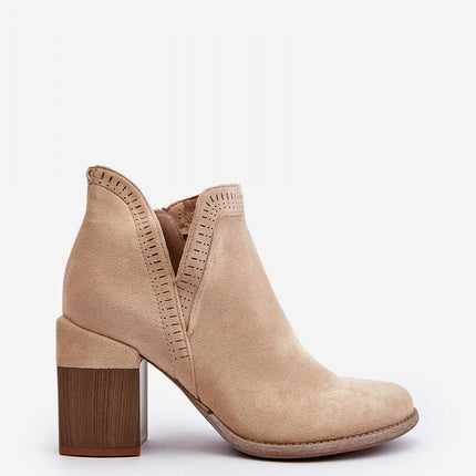 Heel boots Step in style