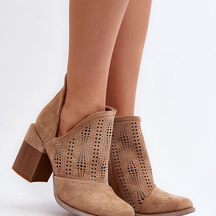 Heel boots Step in style