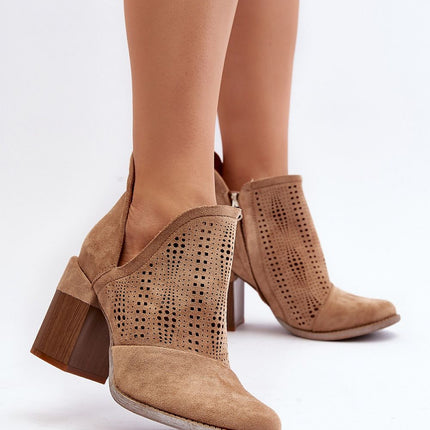Heel boots Step in style