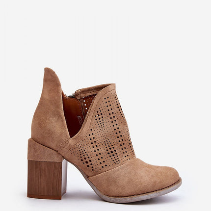 Heel boots Step in style