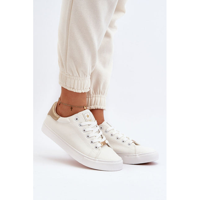 Sneakers Step in style