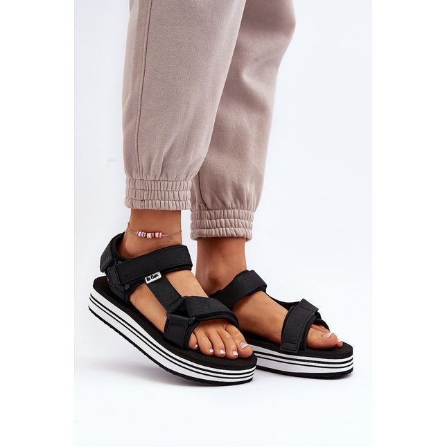 Sandals Step in style