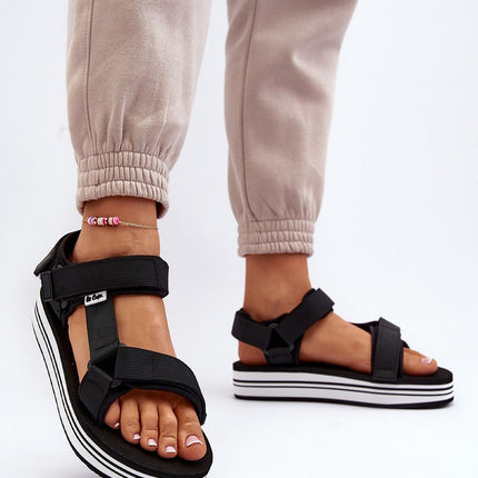 Sandals Step in style