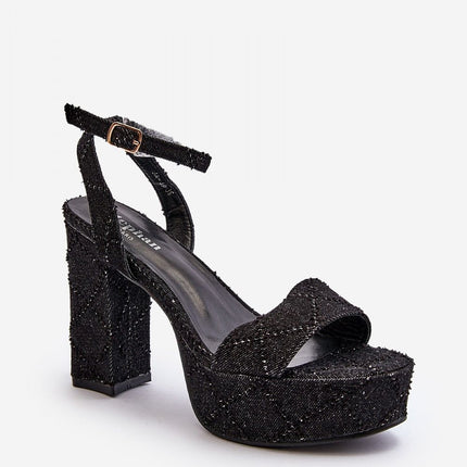 Heel sandals Step in style