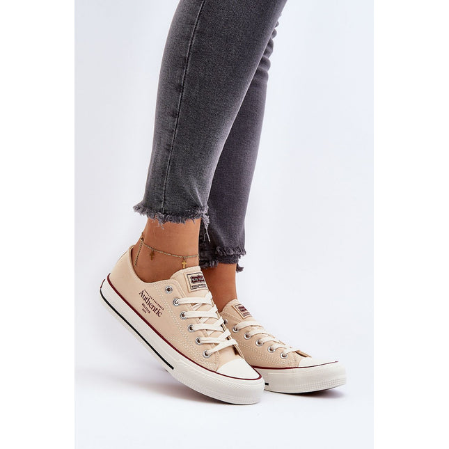 Sneakers Step in style