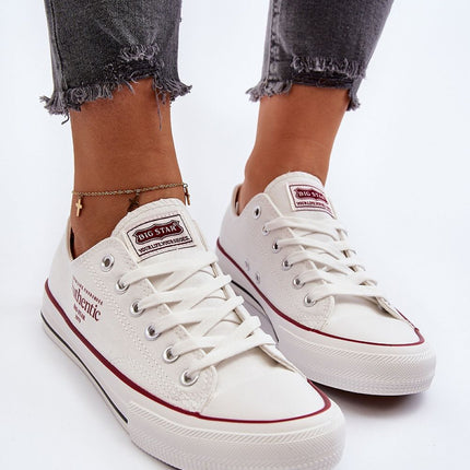 Sneakers Step in style