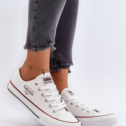 Sneakers Step in style