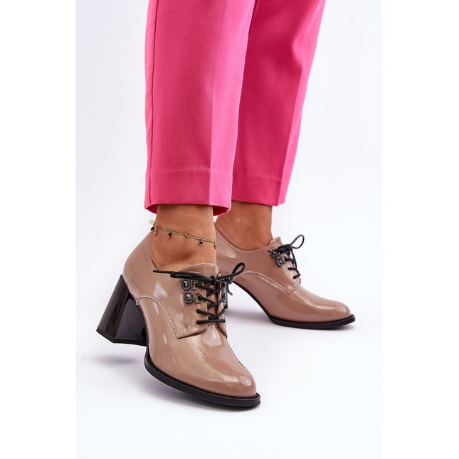 Heeled low shoes Step in style