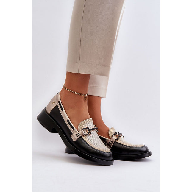 Mocassin Step in style