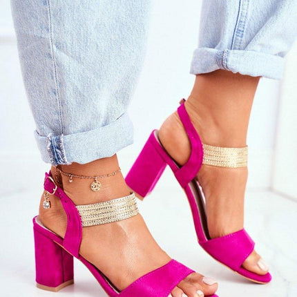 Heel sandals Step in style