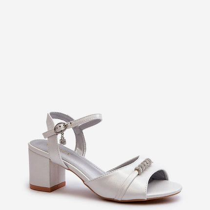 Heel sandals Step in style