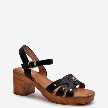 Heel sandals Step in style