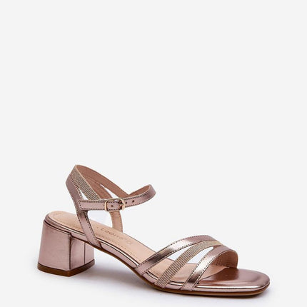 Heel sandals Step in style