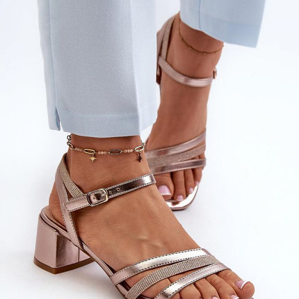 Heel sandals Step in style