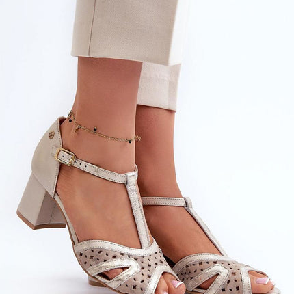 Heel sandals Step in style