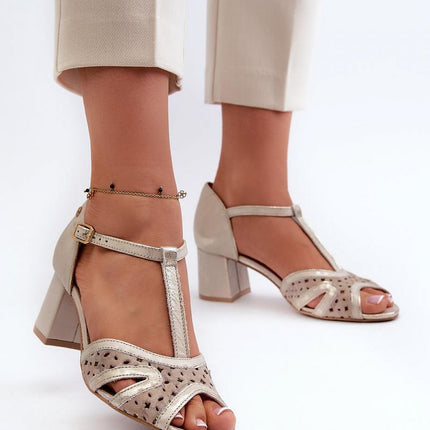 Heel sandals Step in style