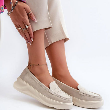 Mocassin Step in style