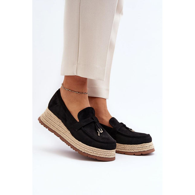 Mocassin Step in style