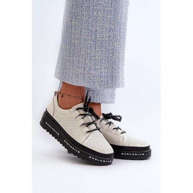 Low Shoes Step in style