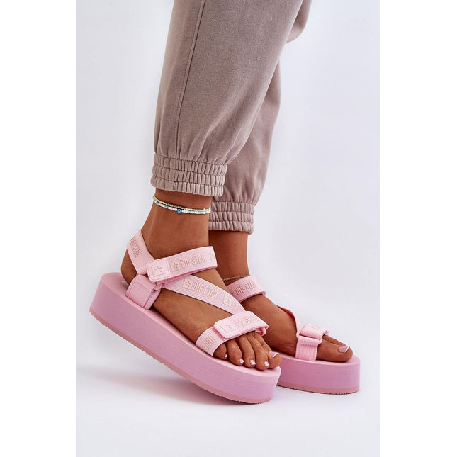 Sandals Step in style