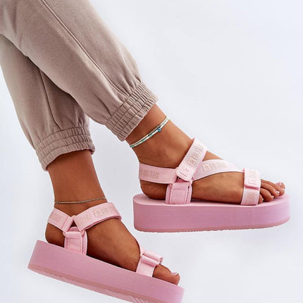 Sandals Step in style