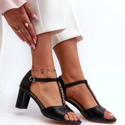 Heel sandals Step in style