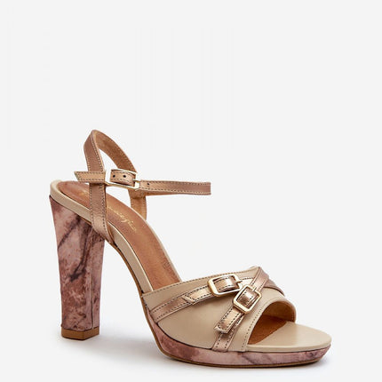 Heel sandals Step in style