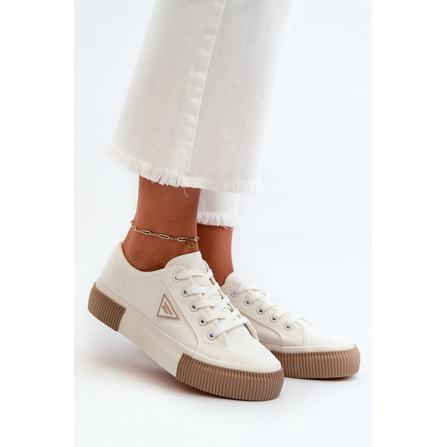Sneakers Step in style