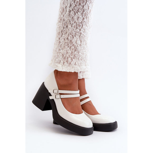 Heel pumps Step in style