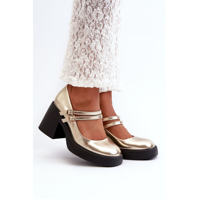 Heel pumps Step in style