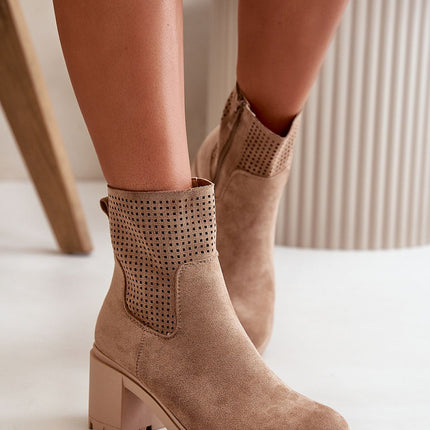 Heel boots Step in style