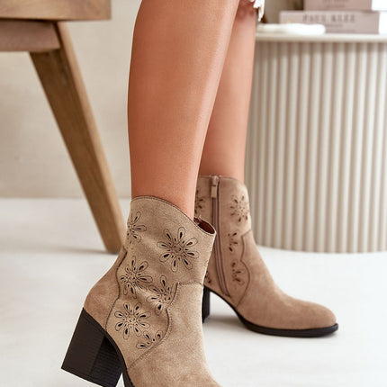 Heel boots Step in style