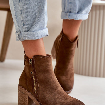 Heel boots Step in style