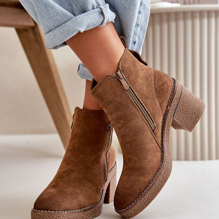 Heel boots Step in style