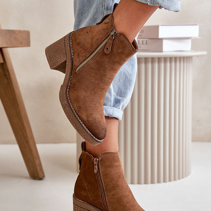 Heel boots Step in style