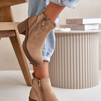 Heel boots Step in style